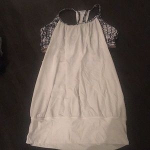 black and white lululemon tank